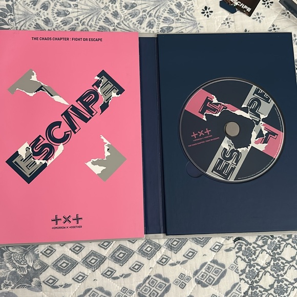 TXT The Chaos Chapter: Fight or Escape - Picture 2 of 6